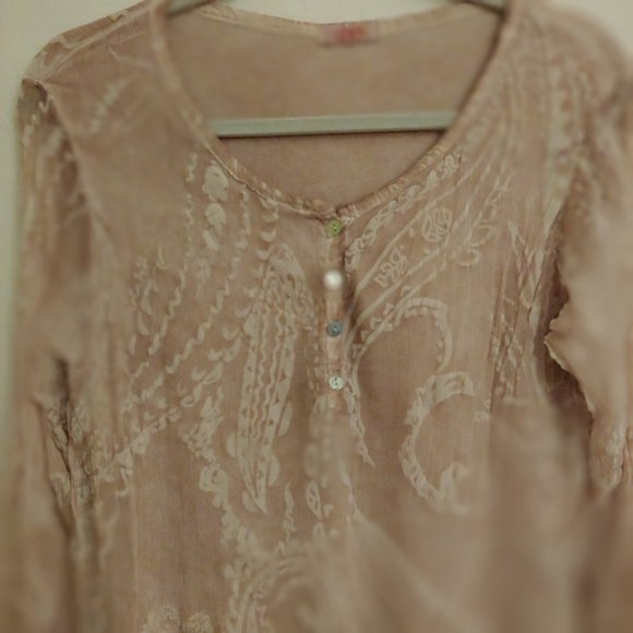 Scandal by Italy 100% silk blush colored tunic Size M/L L-Sleeve or roll tab - Picture 12 of 15